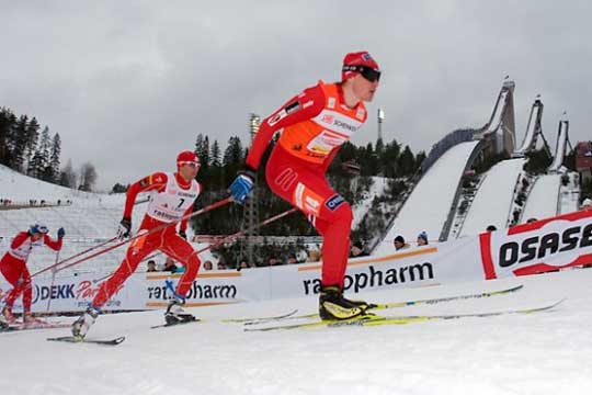 Andy Newell hot on the heels of Ola Vigen Hattestad (Photo: Phil Bowen)