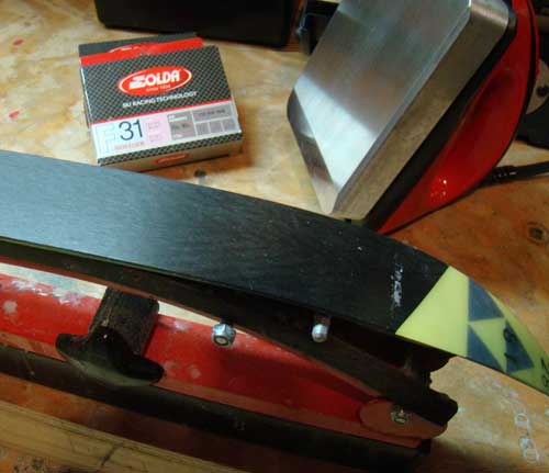 Wax dust is a health concern for cross country skiers