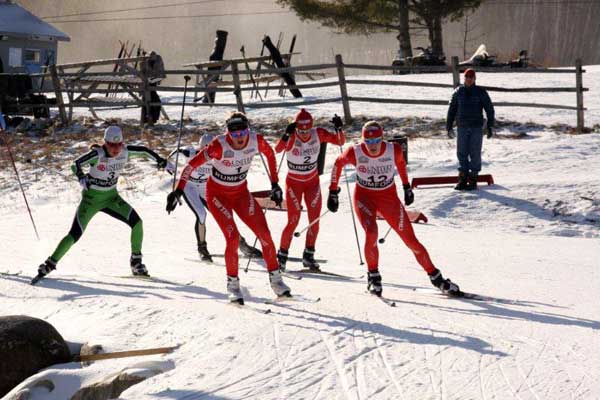 Jessie Diggins, Jennie Bender, and Caitlin Gregg leading out the women's A final