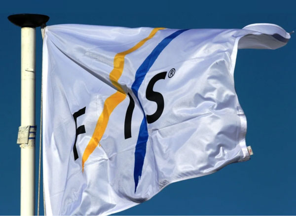 Feature image for FIS Fluor ban in effect: Clean your skis and wax tools!