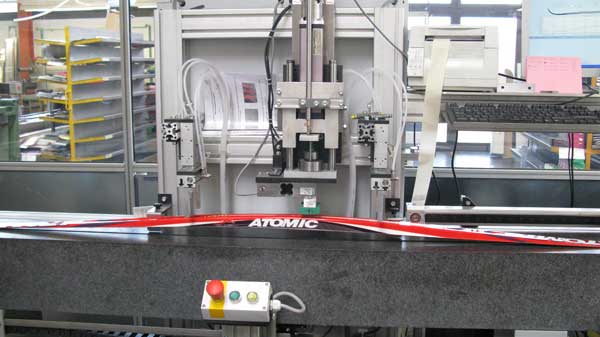 Fitting Atomic cross country skis
