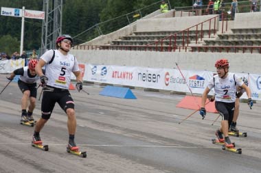 Roller ski racing at Saku Suverull