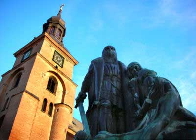 There will be more than just skiing at the 2015 World’s.  Exciting cultural opportunities can be found a short drive away.