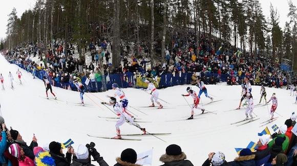 The 30k classic field early on. The race was defined by an early break from Norway's Therese Johaug. The U.S. placed three women in the top 20. (Mike Hewitt / Getty Images)